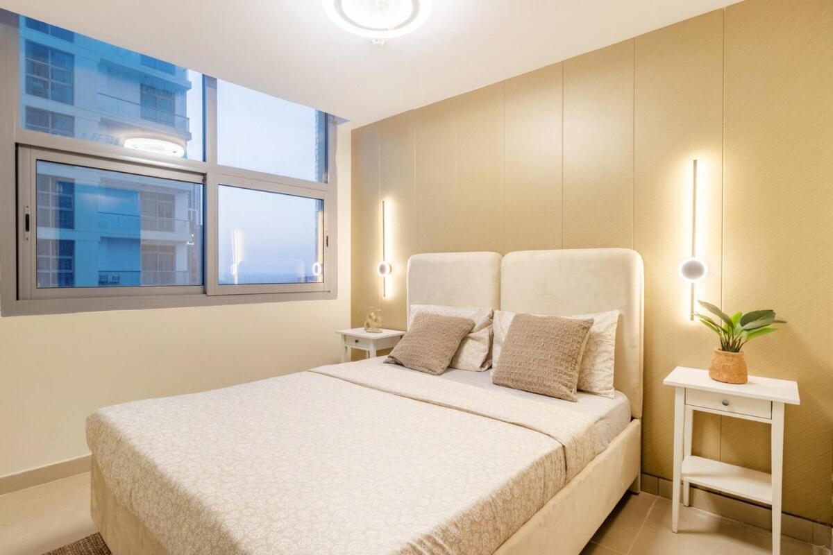 Luxury 3 Bhk In Marina By Dpie Dec 1307 Apartment Dubai