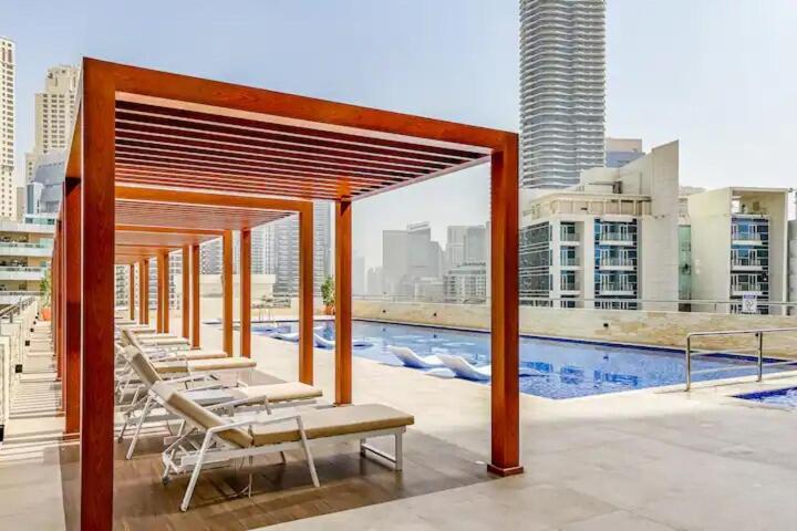Luxury 3 Bhk In Marina By Dpie Dec 1307 Apartment *